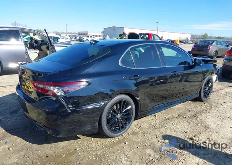 2022 Toyota Camry Xse z USA, uszkodzony, nr VIN 4T1K61AK2NU717587